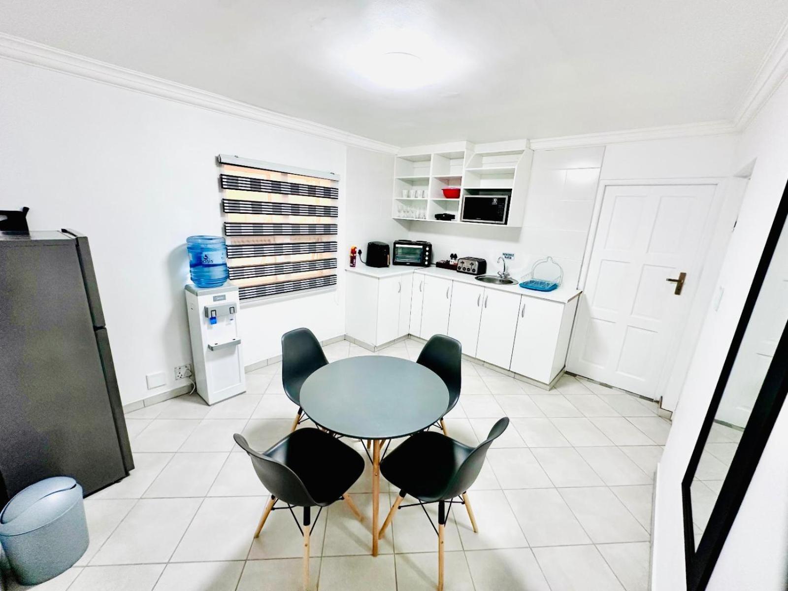 Hotel Vibes Cape Town Plattekloof Ruang foto