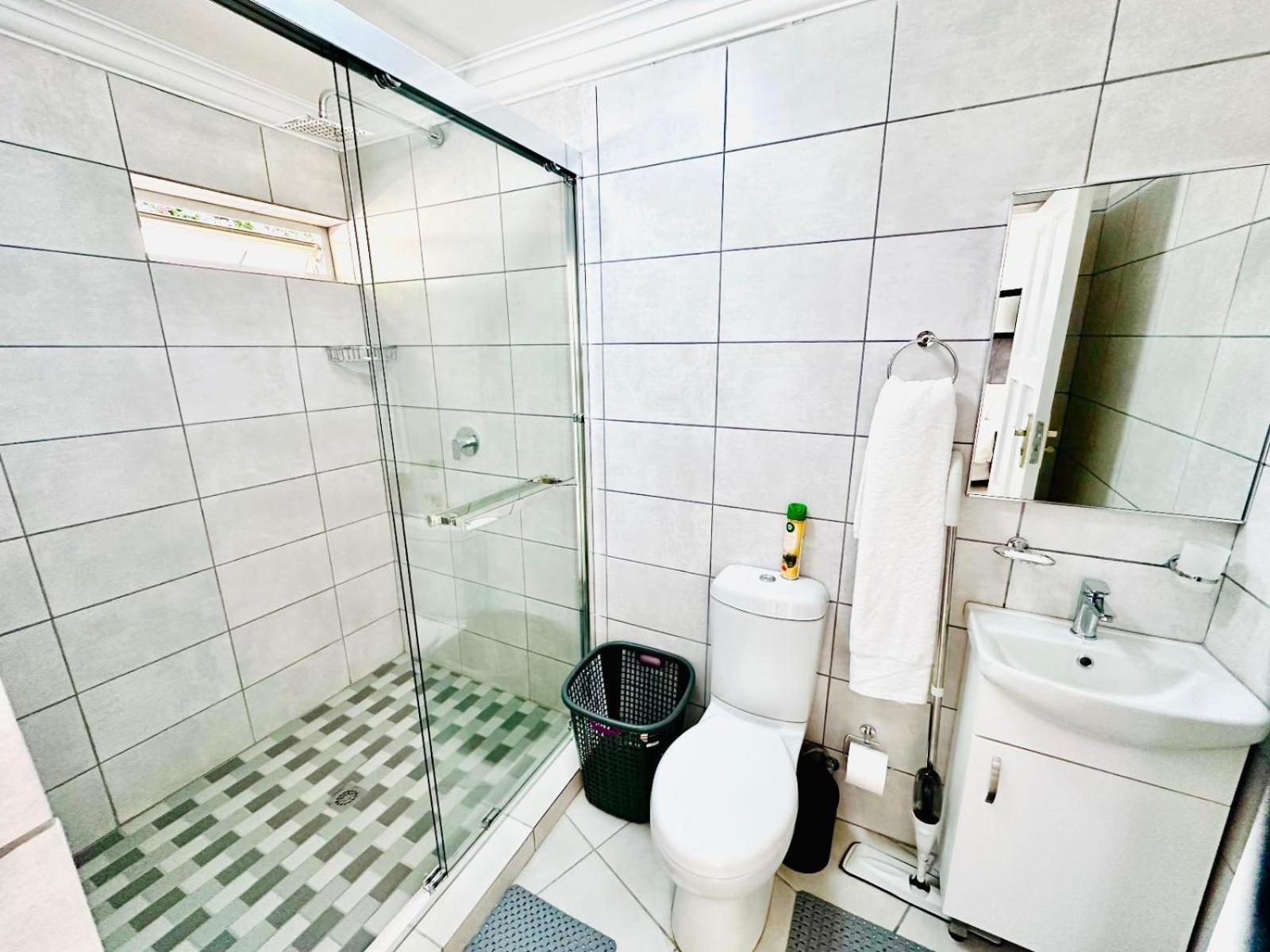 Hotel Vibes Cape Town Plattekloof Ruang foto